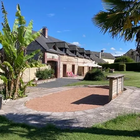 Nouveaute 2026 Piscine Chauffee - Le De Soleilmapou Pour 12 Personnes En Normandie Pres De Fecamp Et D'etretat, Ideal Grandes Tribus, Vous Pouvez Me Contacter Sur Les De Soleilmapou Prázdninový dům Ganzeville