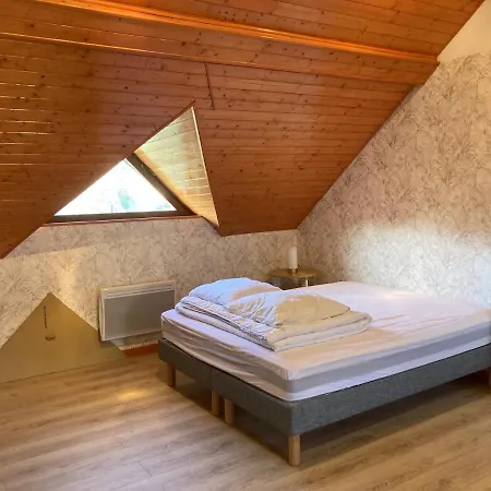 Les De Soleilmapou: Spacious Family Retreat With Garden & Games Ganzeville
