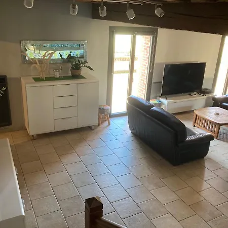 Les De Soleilmapou: Spacious Family Retreat With Garden & Games * Ganzeville