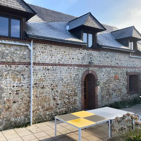 Les De Soleilmapou: Spacious Family Retreat With Garden & Games * Ganzeville