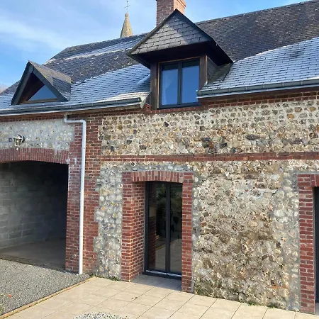 Holiday home Les De Soleilmapou: Spacious Family Retreat With Garden & Games *