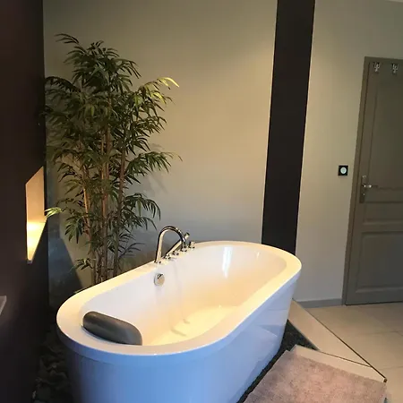 Nouveaute 2026 Piscine Chauffee - Le De Soleilmapou Pour 12 Personnes En Normandie Pres De Fecamp Et D'etretat, Ideal Grandes Tribus, Vous Pouvez Me Contacter Sur Les De Soleilmapou *